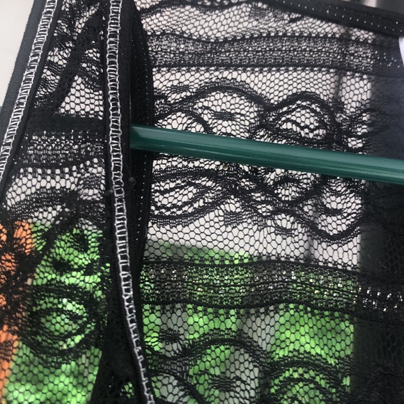 Sheer metallic trim racer back Tank - Picture 5 of 7